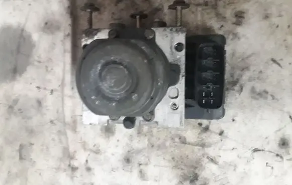 Toyota Avensis Verso ABS Pump 8954144050