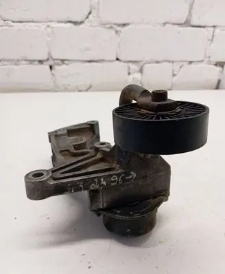 Volkswagen Transporter - Caravelle T4 Alternator belt tensioner 074903143F
