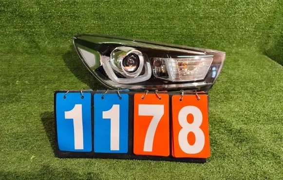 KIA Rio Headlight/headlamp 92102H8