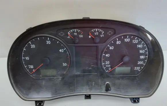 Volkswagen Polo Speedometer (instrument cluster) 88311330