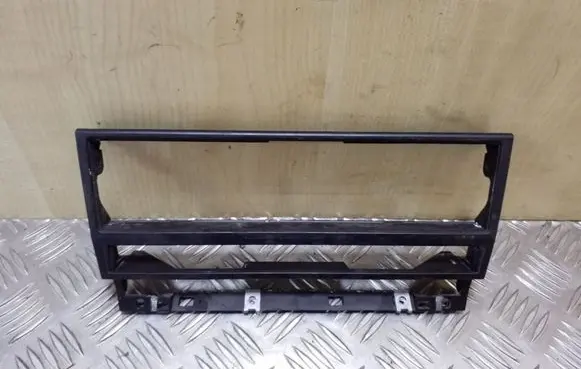 Radio/GPS head unit trim