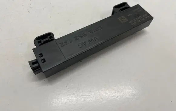 Skoda Octavia Mk4 Keyless system antenna 5WA962132
