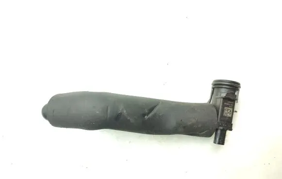 BMW X2 F39 Breather hose/pipe 7613889