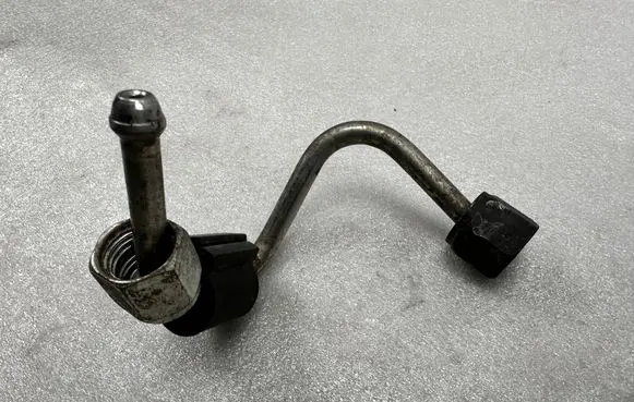 Audi A3 S3 8V Fuel injector supply line/pipe 05L130301
