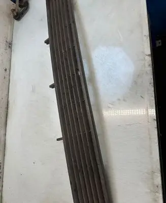 Volkswagen Transporter - Caravelle T3 Front bumper upper radiator grill 251853663