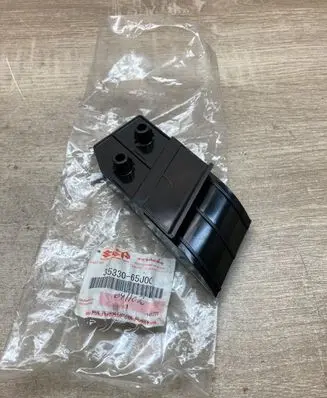 Suzuki Grand Vitara II Headlight/headlamp mounting bracket 3533065J00