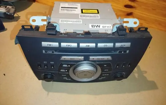 Mazda 3 II Radio/CD/DVD/GPS head unit BFH766ARX 505113 BDA566AH0A