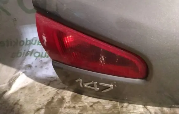 Alfa Romeo 147 Tailgate rear/tail lights