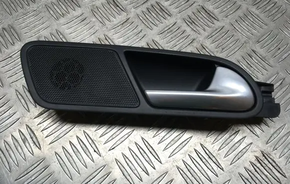 Volkswagen Tiguan Rear door interior handle 5N0035411
