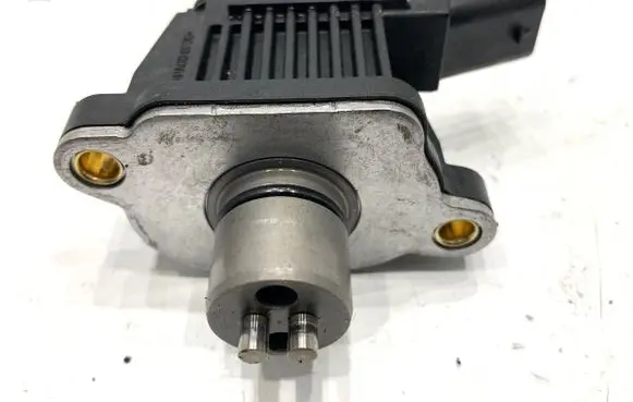 Volkswagen Golf VII Camshaft position sensor 04E906048A