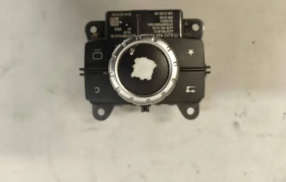 Mercedes-Benz E W212 Head unit multimedia control A2129009828 03358563200