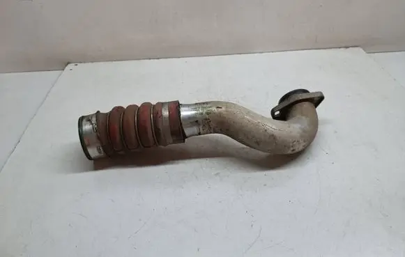 BMW X5 E70 Intercooler hose/pipe 7796291