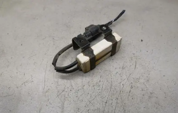 Toyota Yaris Coolant fan relay 2468102851