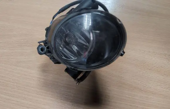 Volvo V70 Front fog light 31213101