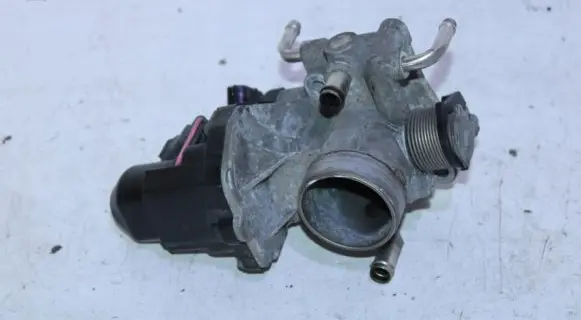 Toyota Prius (XW20) Throttle valve 8945230150
