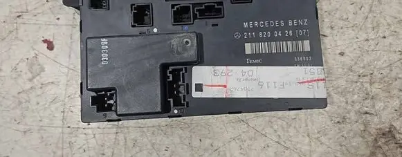 Mercedes-Benz E W211 Door control unit/module 2118200426 356802