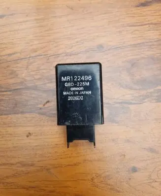 Mitsubishi Colt Other relay MR122496 2026D2 G8D225M