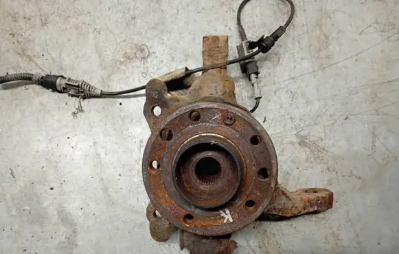 Opel Zafira B Front wheel hub spindle knuckle
