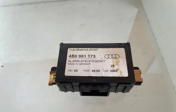 Audi A3 S3 8L Alarm control unit/module 4B0951173