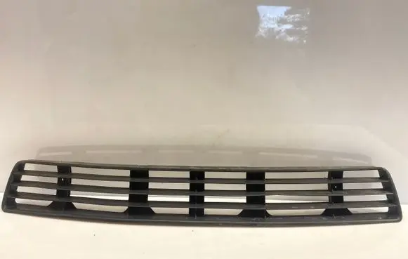 Audi A4 S4 B5 8D Front bumper lower grill 8D0807683