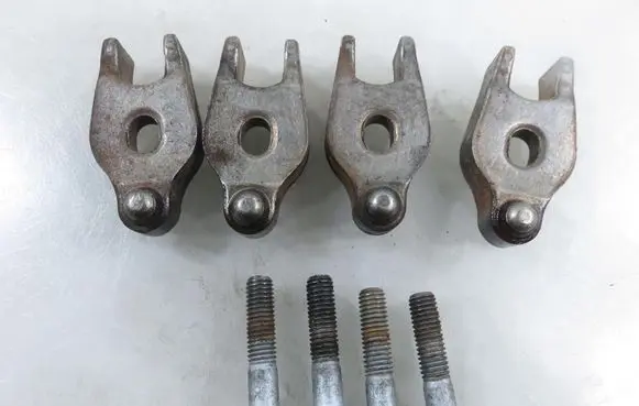 Ford Focus Fuel Injector clamp holder 