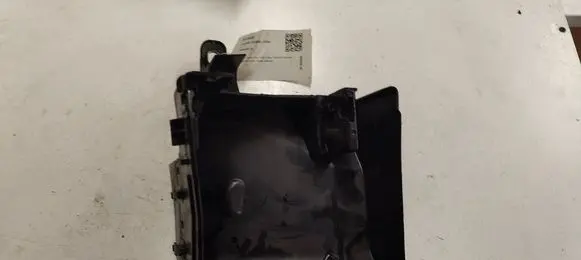 Peugeot 607 Fuse box cover