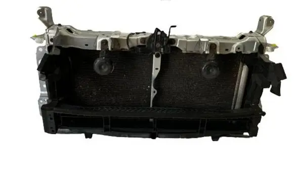 Toyota Prius (XW50) Coolant radiator