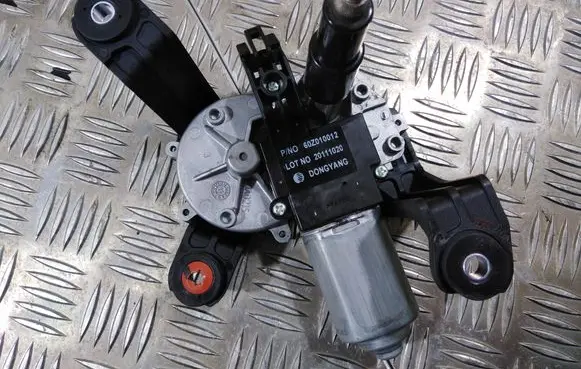 Opel Zafira C Rear window wiper motor 13256923