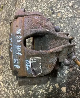 Peugeot 307 Front brake caliper