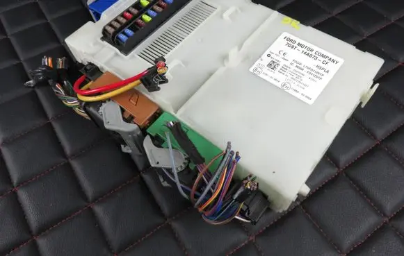 Ford Galaxy Comfort/convenience module 7G9T14A073CF LTQF01125TP 28233296