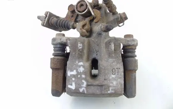 Suzuki Swift III Rear brake caliper