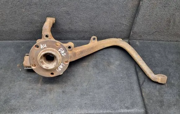 Audi A4 S4 B5 8D Rear wheel hub 8A0505428G 8D0505428