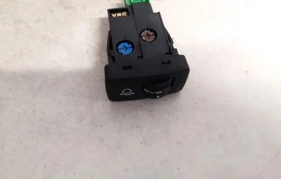 Honda CR-V Headlight level height control switch