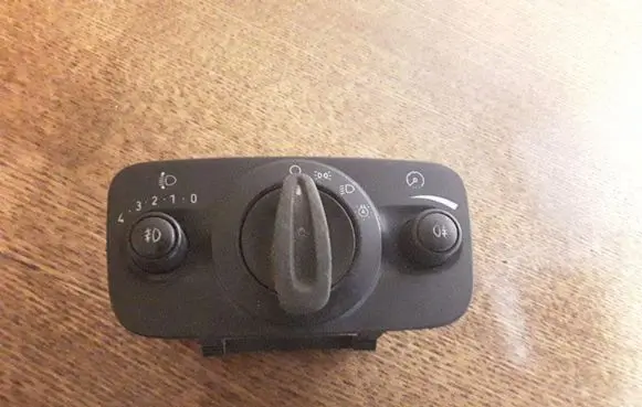 Ford Mondeo MK IV Light switch 8G9T13A024CA