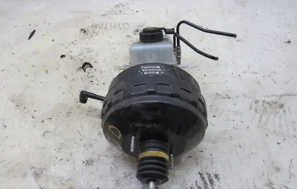 BMW X1 E84 Brake booster 29678804002