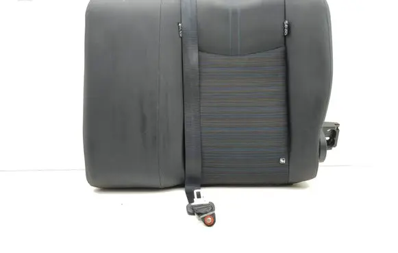 Nissan Leaf II (ZE1) Rear seat 