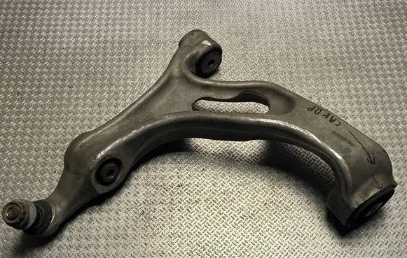 Front lower control arm/wishbone