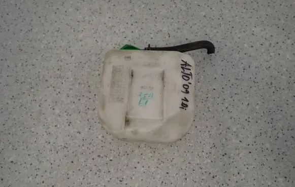 Suzuki Alto Coolant expansion tank/reservoir ALTOWYROWNAWCZY