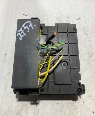Peugeot 508 RXH Fuse module 9677987580