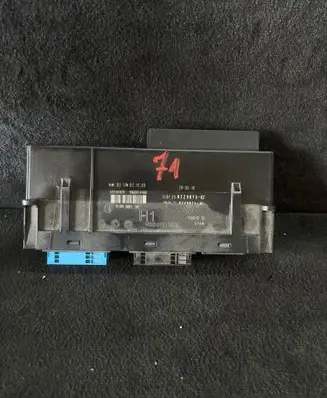 BMW 3 E90 E91 Comfort/convenience module 532501031 1966024468 9229875