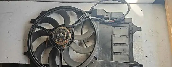 Mini One - Cooper R50 - 53 Radiator cooling fan shroud 1475577 8240289 11819310