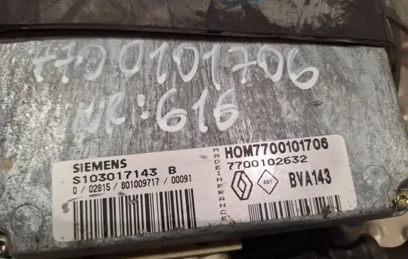 Renault Twingo I Gearbox control unit/module S25081616 7700101706 7700102632