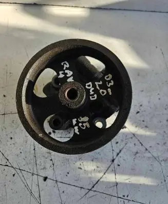 Toyota RAV 4 (XA20) Power steering pump
