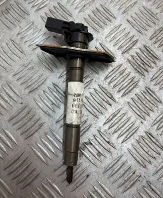 Audi A4 S4 B8 8K Fuel injector 03L130277 080605 05927