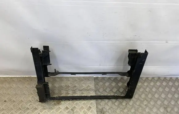 BMW 5 GT F07 Bottom radiator support slam panel 7804617