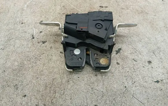Mercedes-Benz GL X166 Tailgate/trunk/boot lock/catch/latch A2047400735