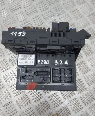 Mercedes-Benz E W211 Fuse module 2115453901
