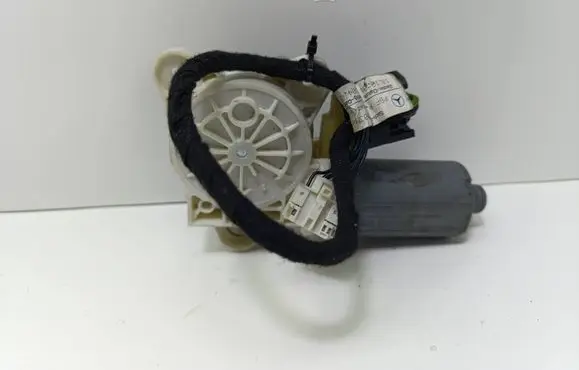 Mercedes-Benz E W211 Front door window regulator motor A2118203042
