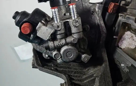 Fuel injection high pressure pump
