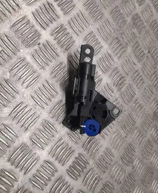 BMW 5 F10 F11 Glove box lock 1600086